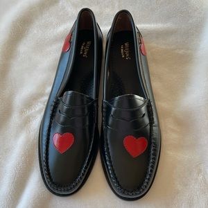 G.h. Bass & Co Womens Weejun Penny Love Loafer With Hearts In Black/red ♥️♥️♥️